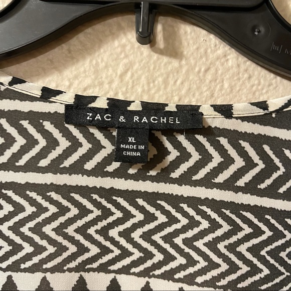 Zac & Rachel Chevron Cardigan with Fringe Size XL - Picture 5 of 9